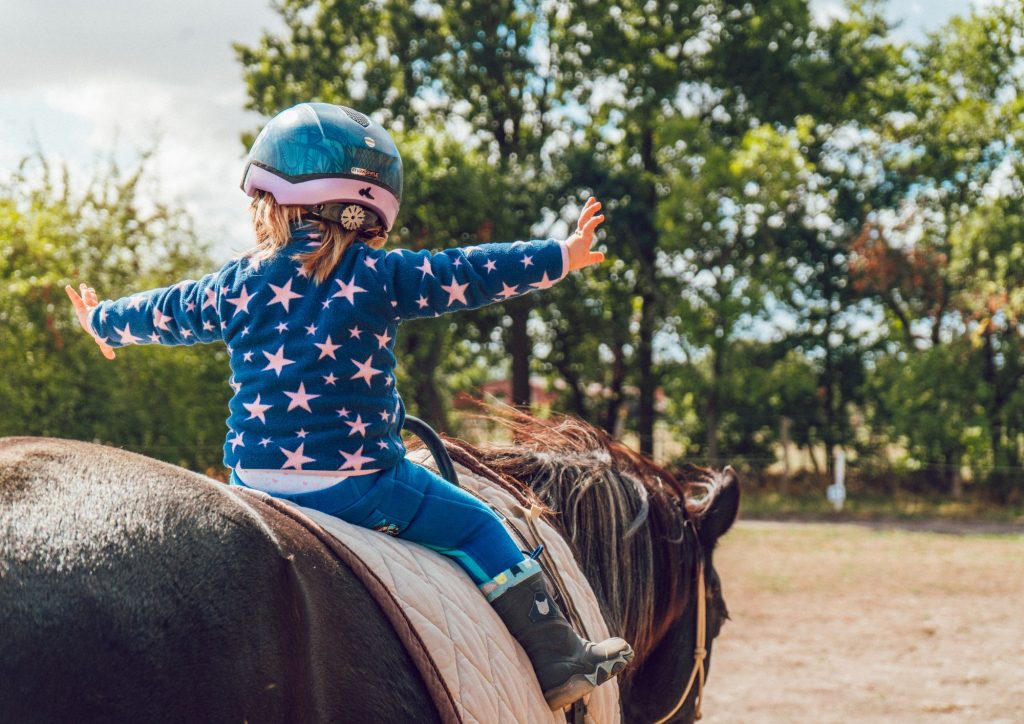 clubs sportifs pour enfants vacances équitation