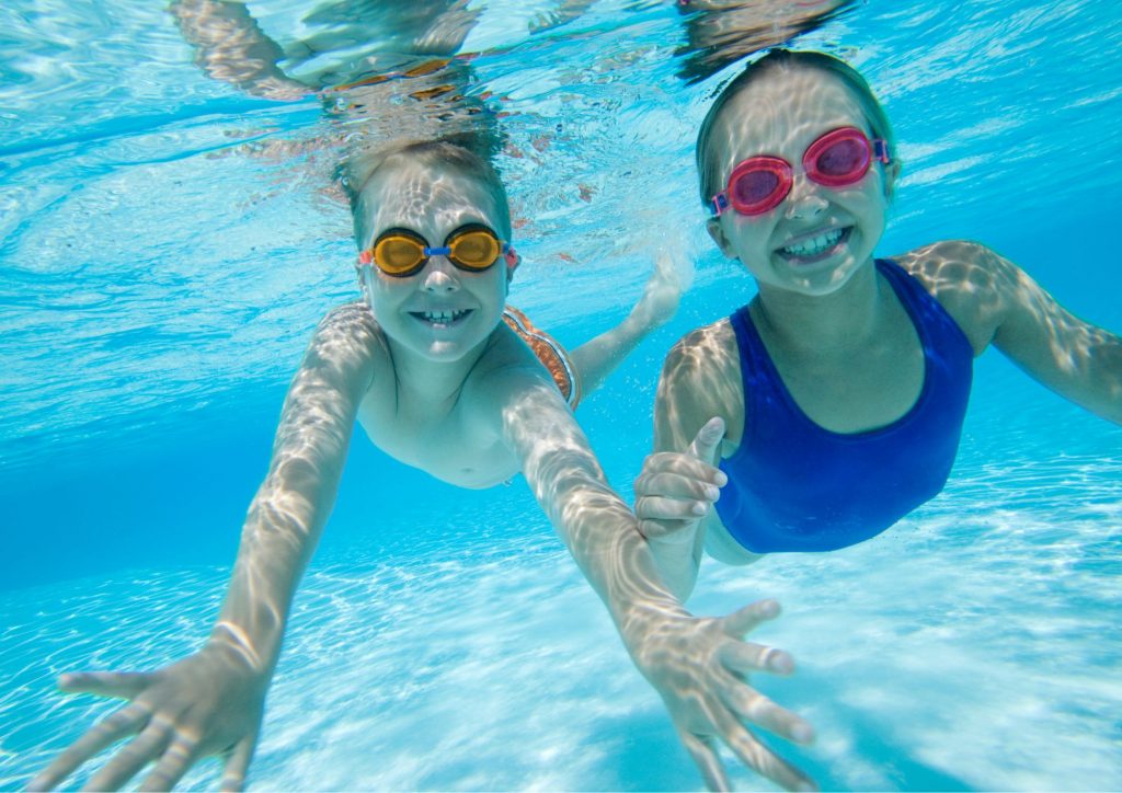 activités club aquatique enfants vacances piscine natation