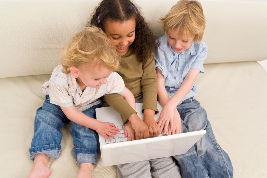 enfants devant les écrans