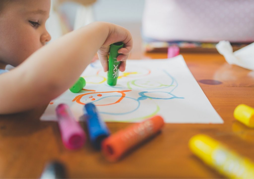 j'aide mon enfant sur le chemin de l'écriture