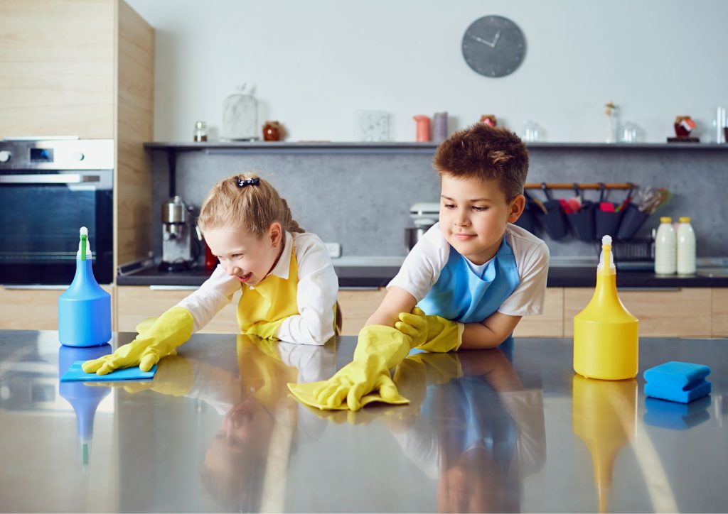 tâches ménagères enfants cuisine