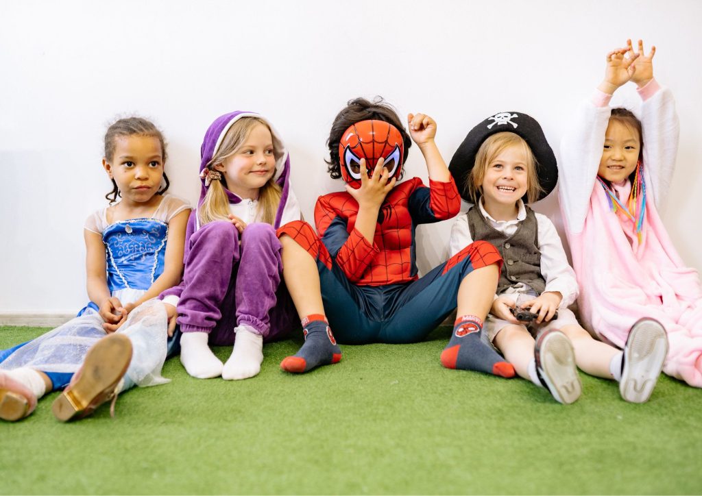 se déguiser à l'école et à la maison