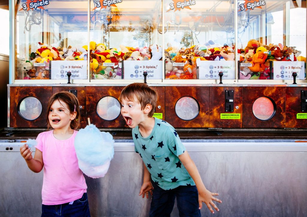 enfants qui mangent du sucre