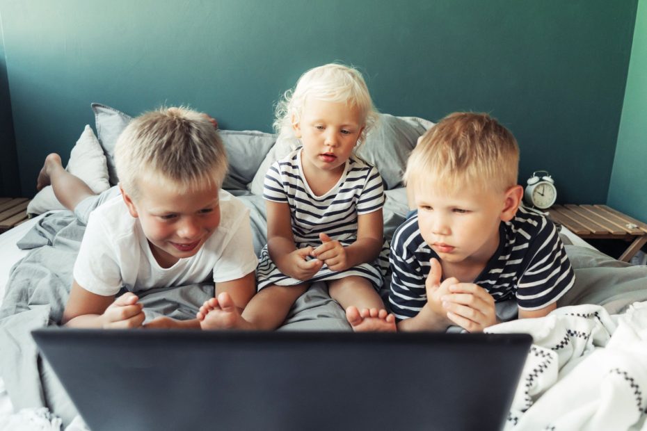 enfants accro aux écrans