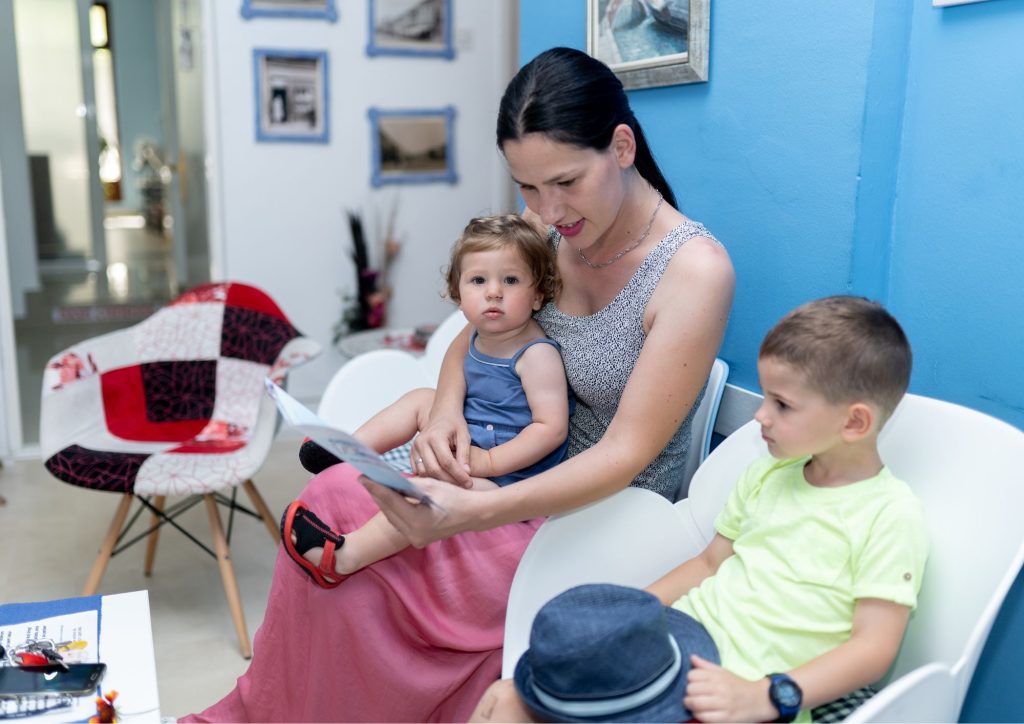 occuper ses enfants chez le médecin